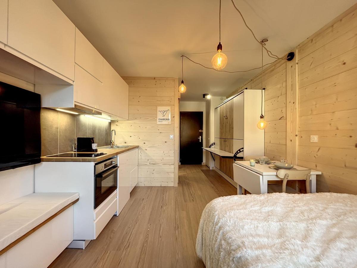 Superbe Studio Refait A Neuf Et Tout Equipe Avec Parking Chamonix Bagian luar foto